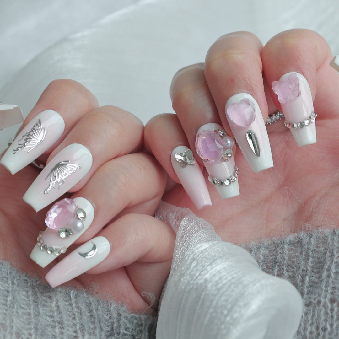 Künstlerisches mit Edelsteinen verziertes Press-On Nagelset