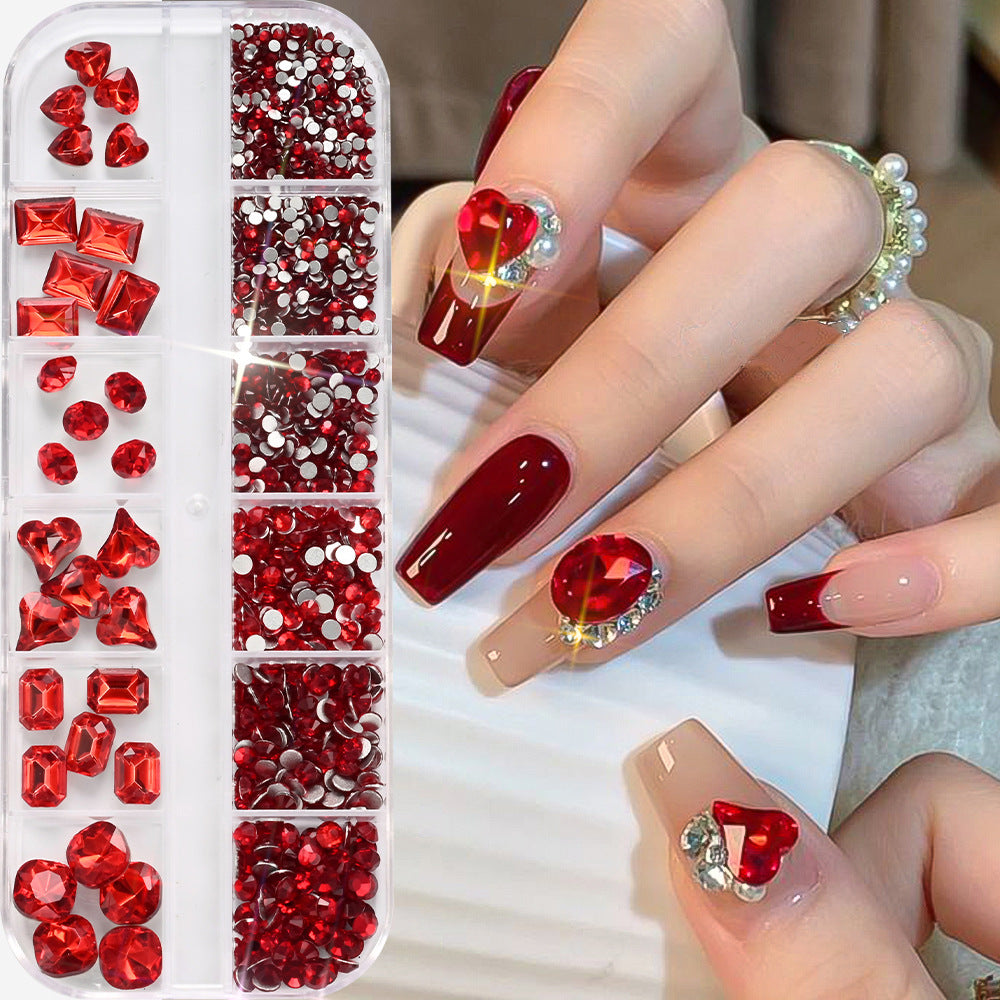 Dekorative Kristall-Nagelkunst-Verzierungen