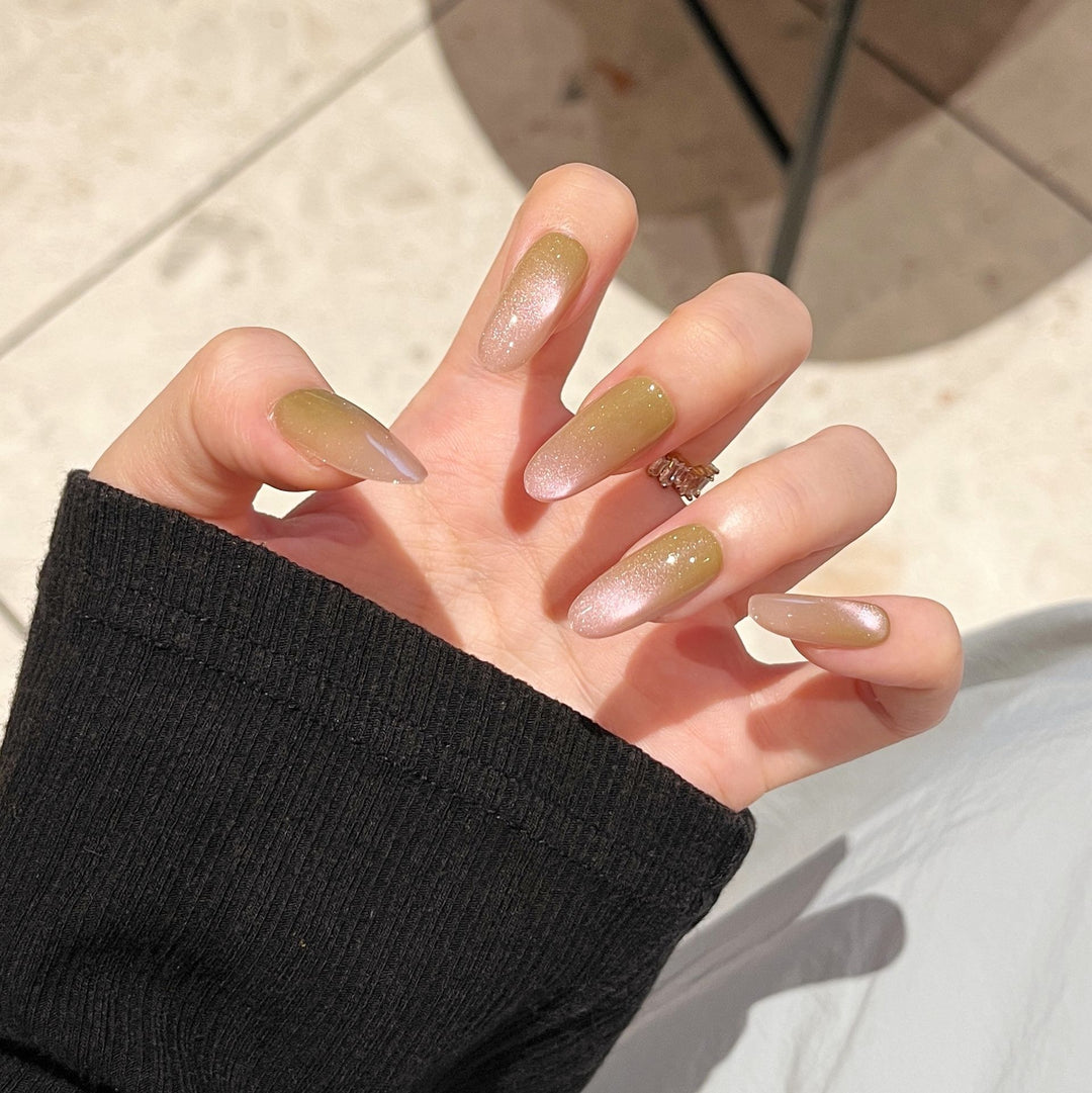 Glamouröse Ombre Press-On Nagelverlängerungen Karnz
