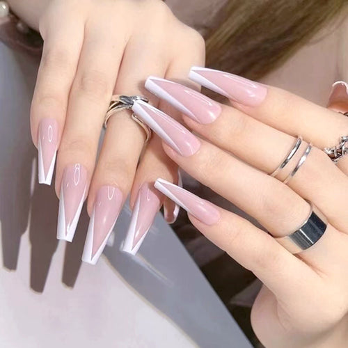 French Nail Art Spitzen Karnz