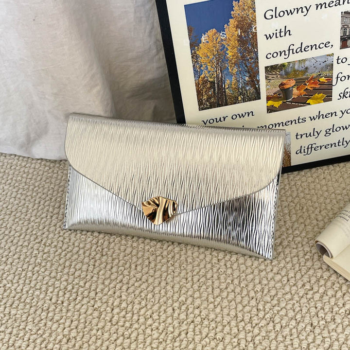 Elegante Patelleder Abend-Clutch