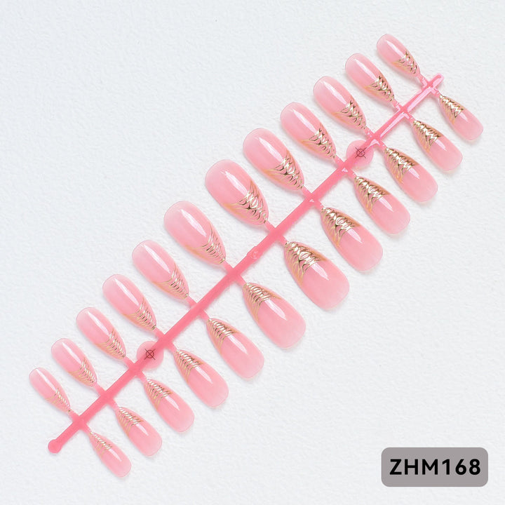 Elegante Press-On Nagelspitzen mit goldenen Details Karnz