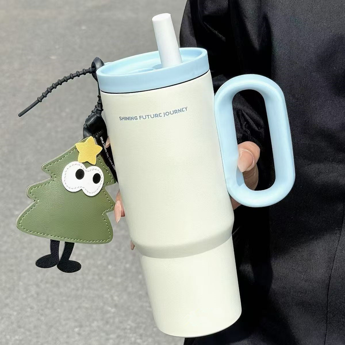 Damen Isolierbecher mit einem integrierten Strohhalm Karnz