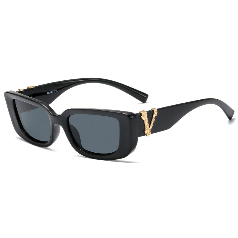 Damen Modische Sonnenbrille mit luxuriösem Tortoise-Design und goldenen Akzenten Karnz