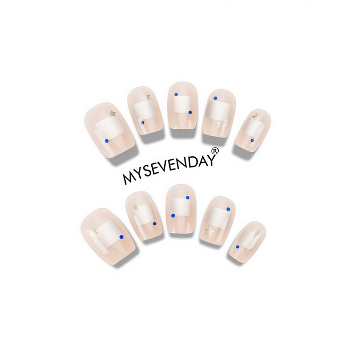 Elegantes Press-On-Nageldesign-Set mit Stern- und Punktmustern Karnz