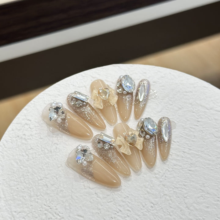 Stylisches Dekoratives Press-On Nagelkunstset