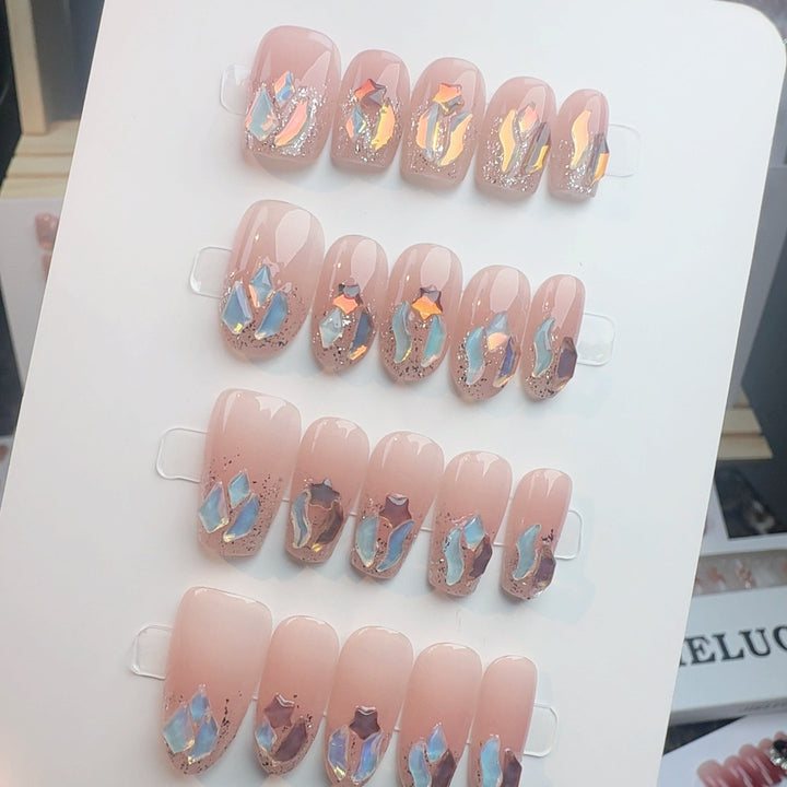 Elegantes mit Kristallen verziertes Press-On-Nagel-Set Karnz