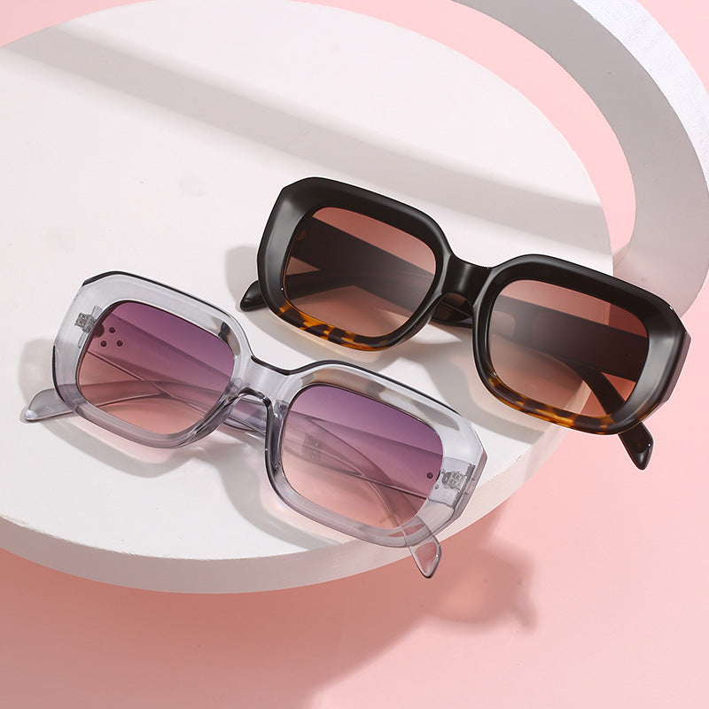 Damen oversized quadratische Sonnenbrille mit trendigem Design Karnz