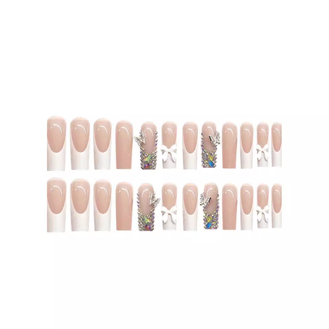 Elegante 3D Kristall-verzierte Acryl-Nagelerweiterungen Karnz