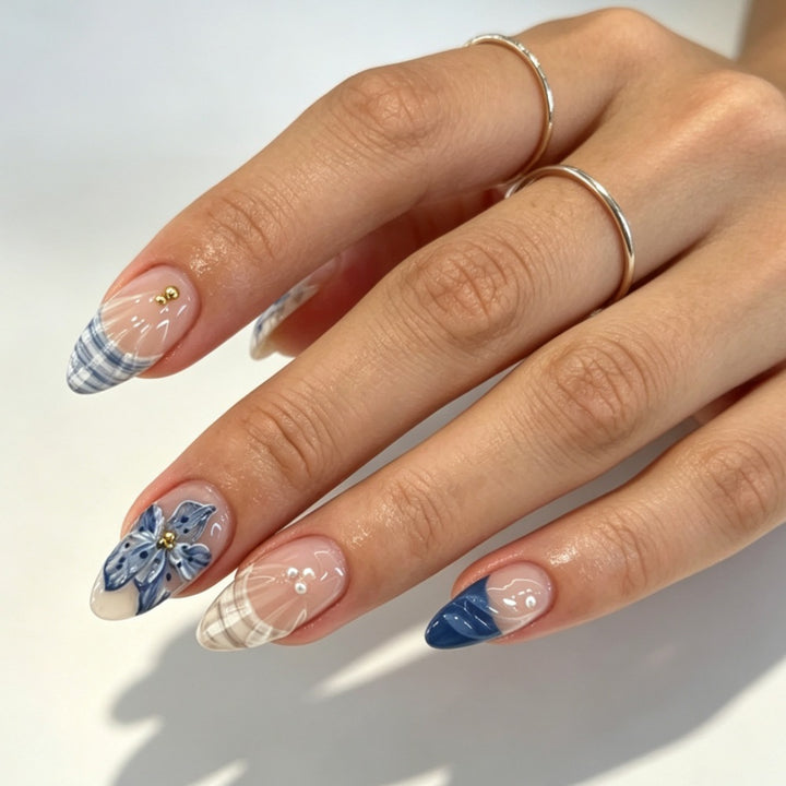 Florales Künstlerisches Press-On-Nagelset Karnz