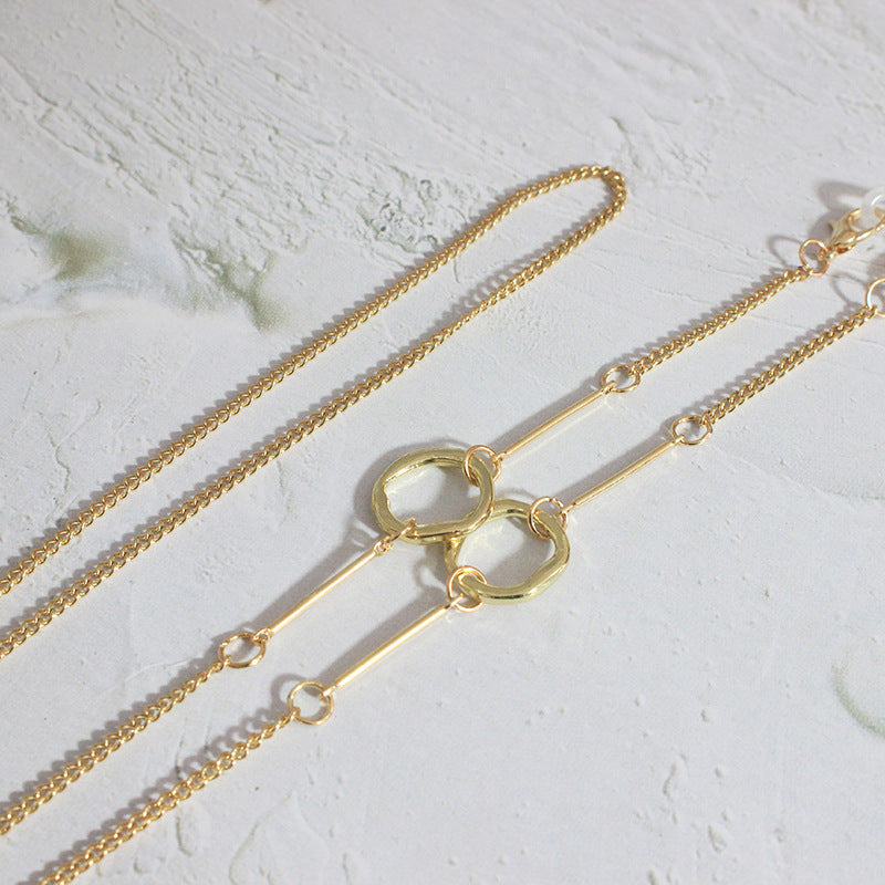 Elegante Kette mit Geometrischen Details Karnz