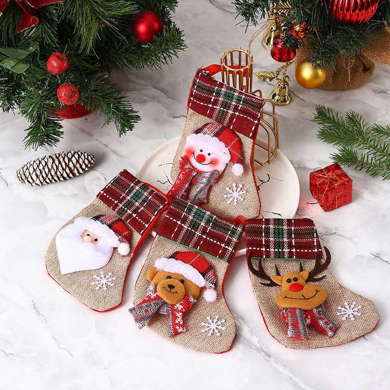 Weihnachtliche Socken Karnz
