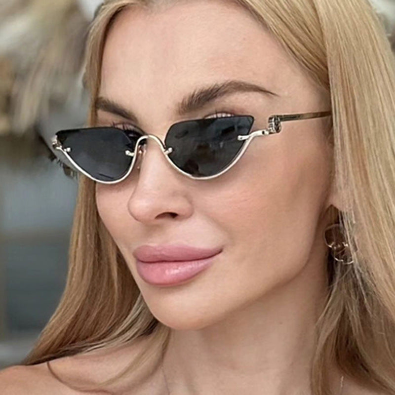 Damen Cat-Eye Sonnenbrille mit goldfarbenem Metallrahmen und UV-Schutz Karnz