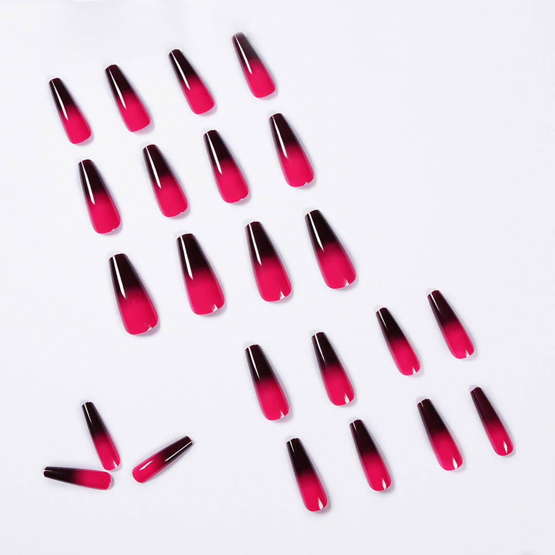 Künstliche Nagelverlängerungen mit Ombre-Effekt Karnz