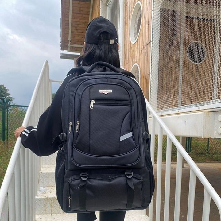 Geräumiger Multi-Compartment Rucksack Karnz