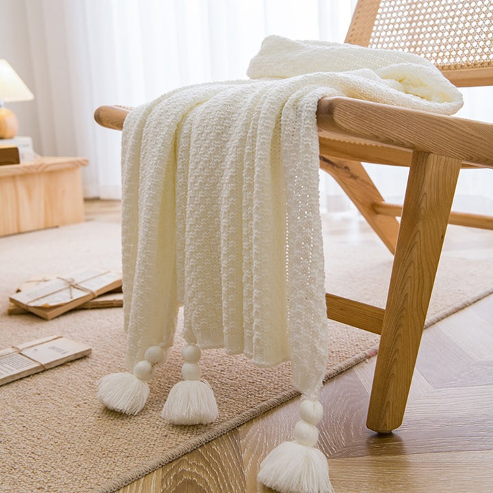 Strukturierte Strickwurfdecke
