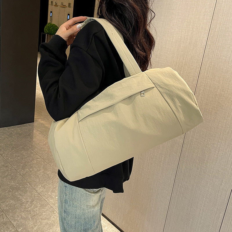 Stylische vielseitige Reisetasche Karnz