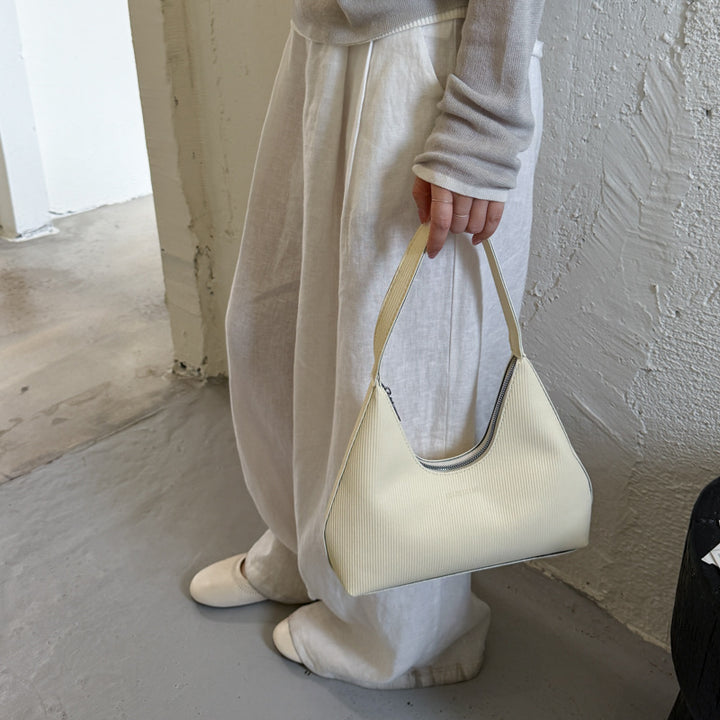 WoTexturiertes geripptes Hobo-Handtasche Karnz