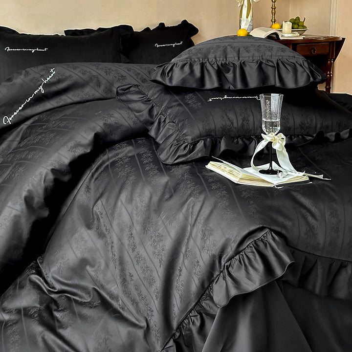 Luxuriöses Satin-Bettwäsche-Set mit Rüschen und Jacquard-Blumenmuster