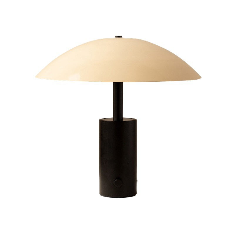 Moderne Minimalistische Tischlampe mit schlankem Design
