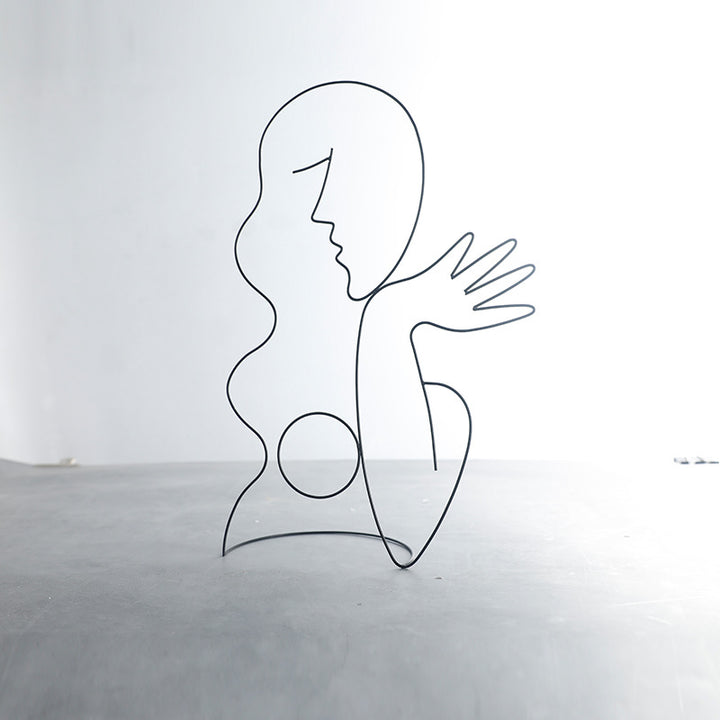 Künstlerische Linienkunstskulptur