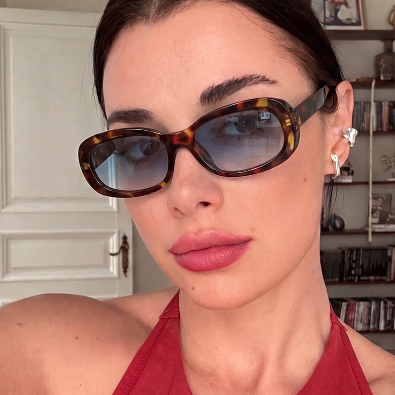 Damen oversized Sonnenbrille mit luxuriösem Rahmen und UV-Schutz Karnz