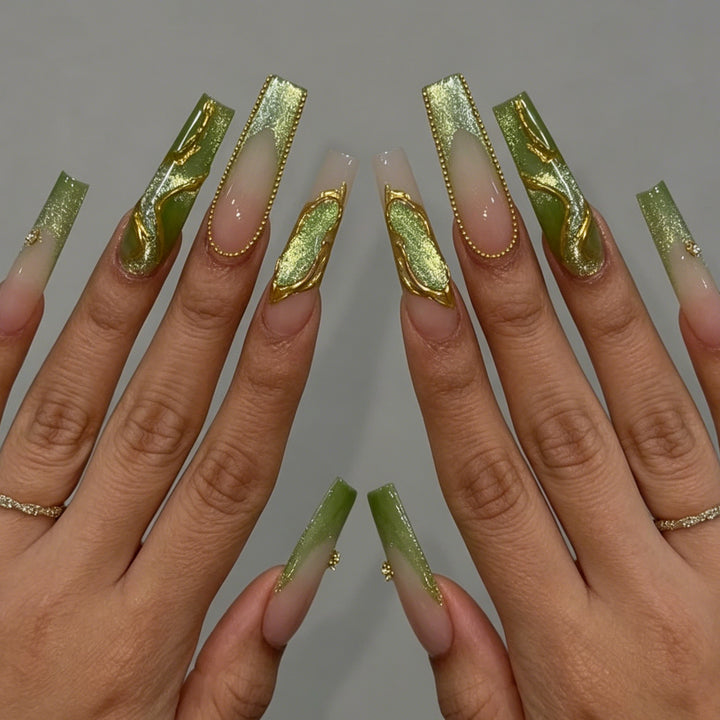 Künstlerisches Acryl-Nägel-Design Karnz