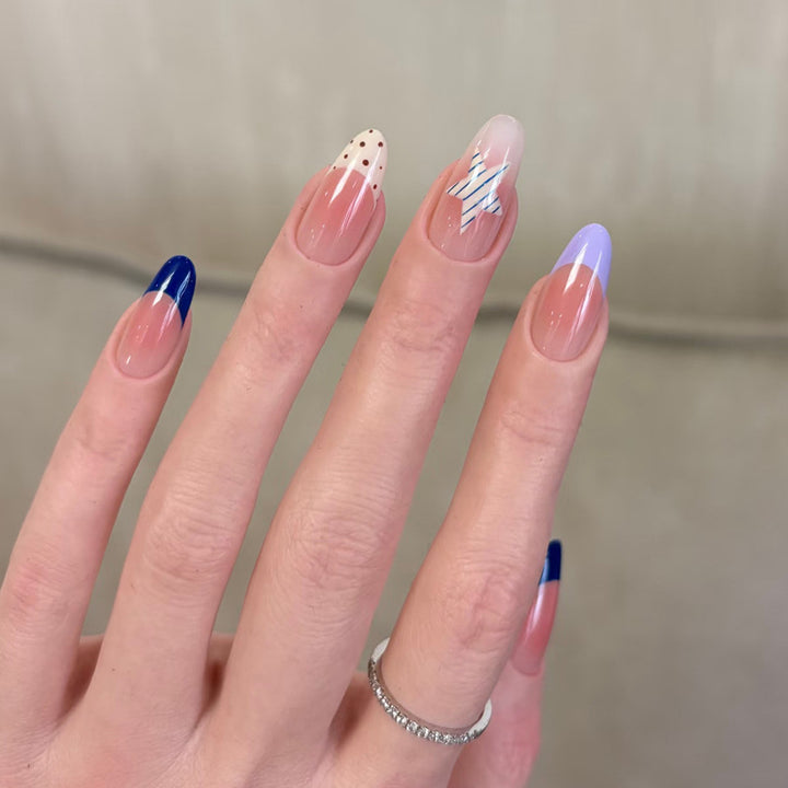 Künstlerisches Press-On-Nagel-Set mit modernen Designs Karnz