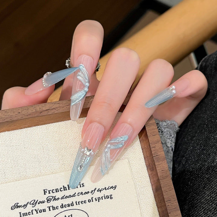 Dekorative 3D Kristall-verzierte Nagelkunstverlängerungen Karnz