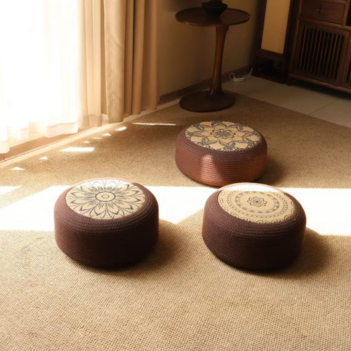 Dekorativer Sitzpuff mit Stilvollem Blumendesign Karnz