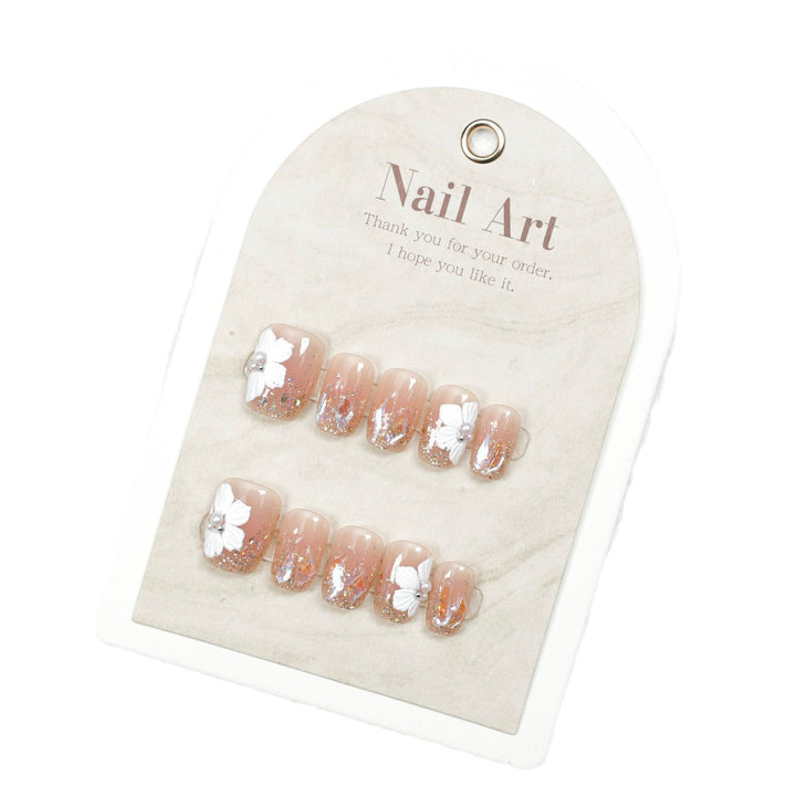 Künstlerisch florales, verziertes Press-On Nageldesign Karnz