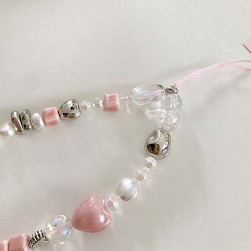 Charmantes Perlenhalsband Karnz