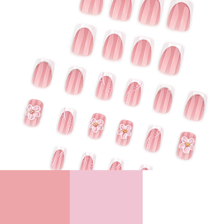 Kunstvolle Nagelverlängerungen mit Blumen-Design Karnz