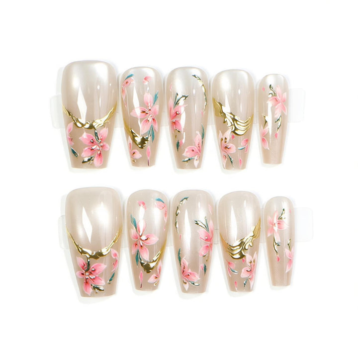 Elegante Blumen-Nagelkunst Karnz