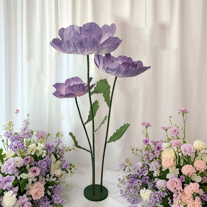 Dekorativer Papierblumenarrangement