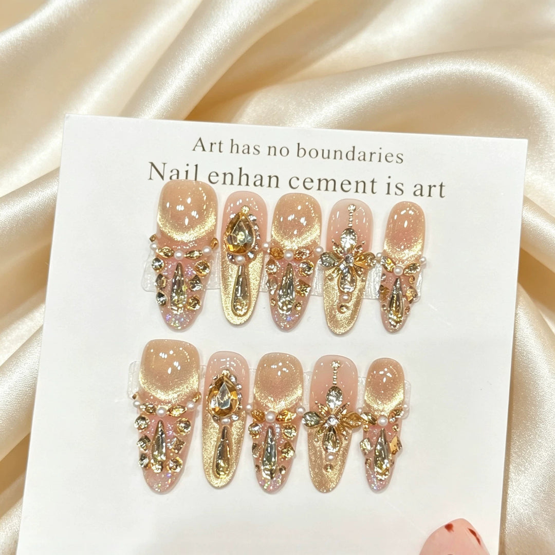 Luxuriöses mit Edelsteinen verziertes Press-On-Nail-Set