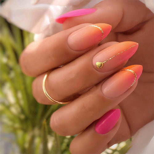 Press-On Nail Set mit lebhaftem Farbverlauf-Design und goldenen Akzenten Karnz