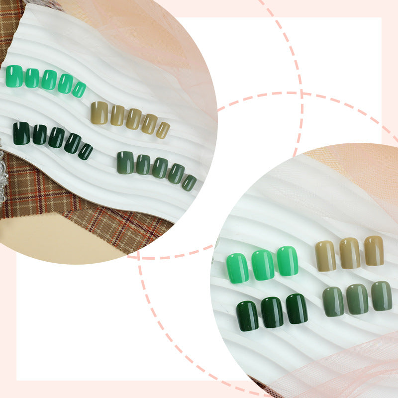 Elegantes Press-On Nagelset mit natürlichem Glanzfinish Karnz