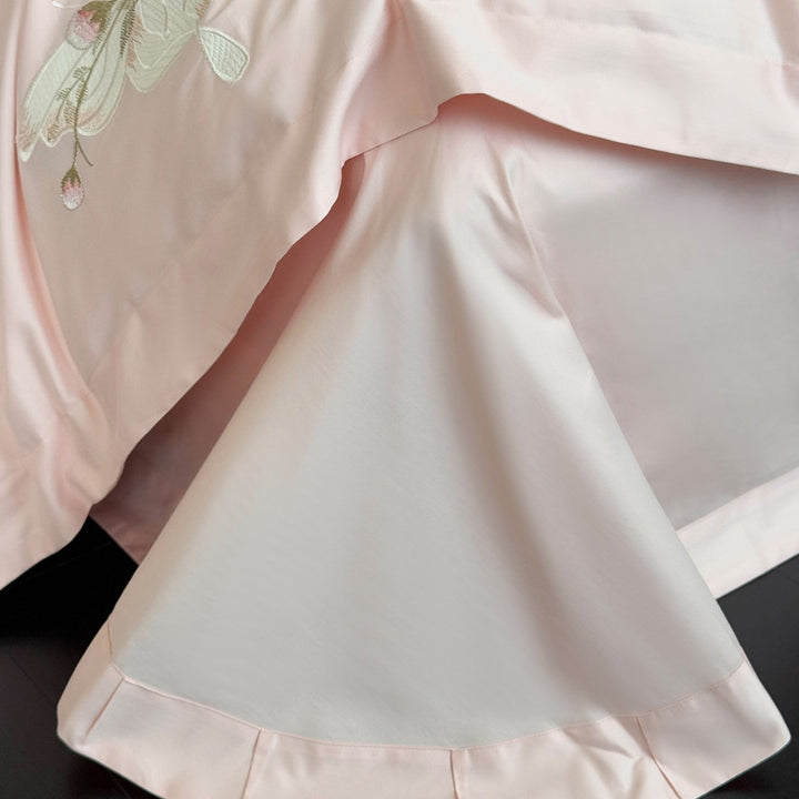 Bestickte Schmetterlings-Baumwoll-Satin Bettwäsche Set mit zarten floralen Stichen