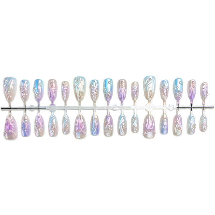 Elegantes mit Perlen verziertes Press-On-Nagelset