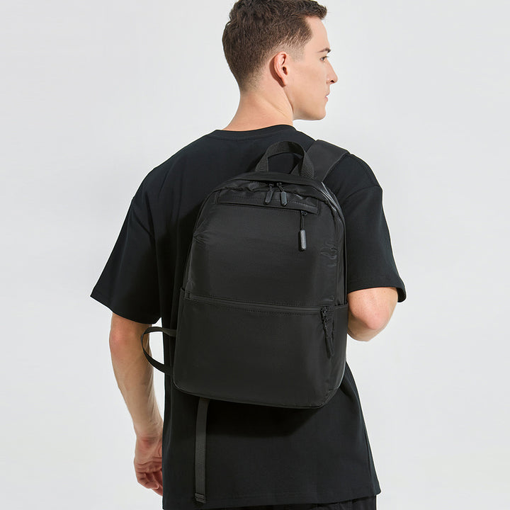 Leichte minimalistische Laptop-Rucksack Karnz