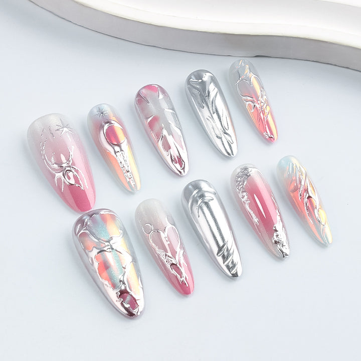 Künstlerisches Metallic Nagelkunst Design Karnz