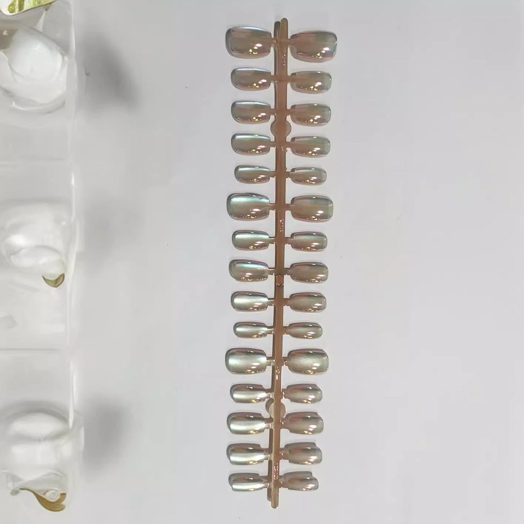 Iridescent Press-On Nail Tips Karnz