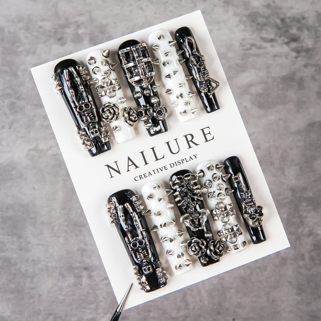 Dekorativer gotischer Press-On Nagelset