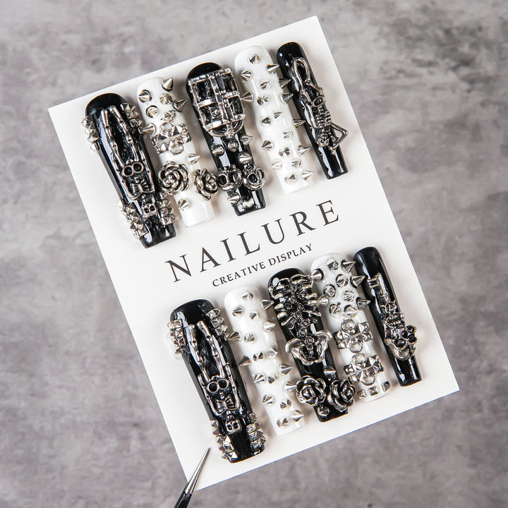Dekorativer gotischer Press-On Nagelset