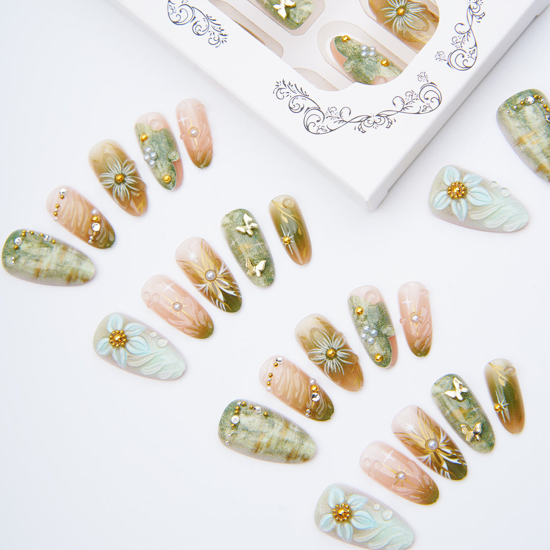 Glamouröse Aziatische Kunstnagelkollektion Karnz