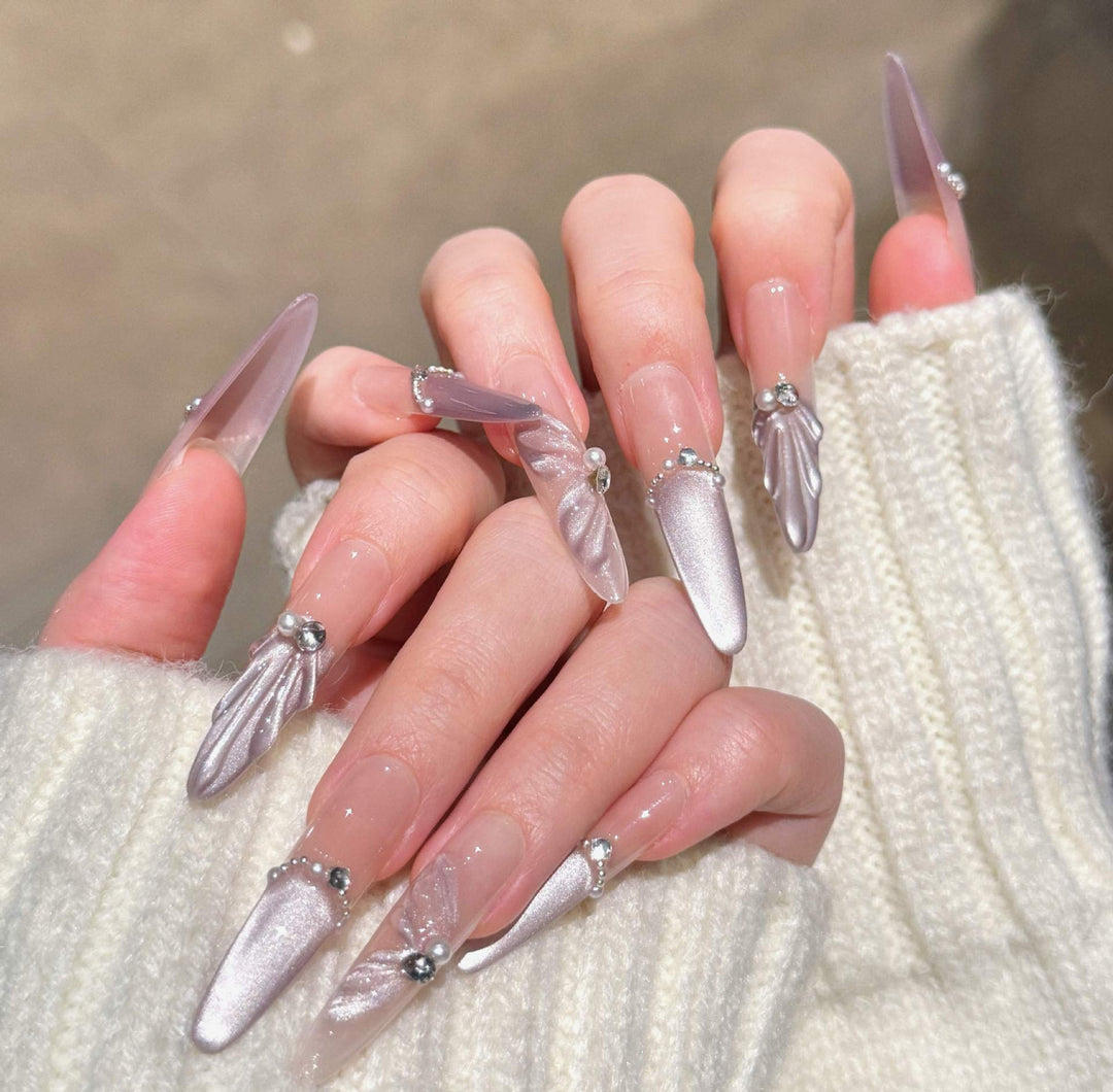 Glamorous Press-On Nail Art Set Karnz