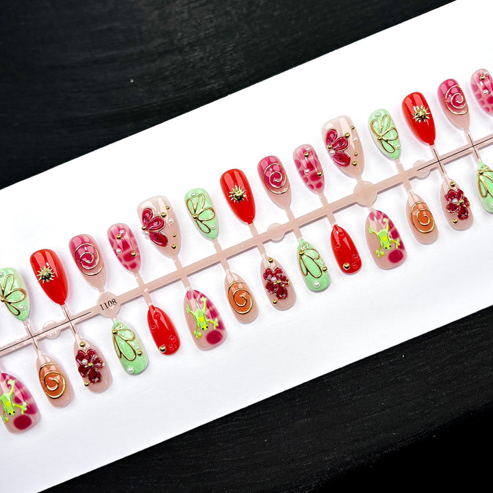 Kreatives Blumen-Design Press-On Nagelset