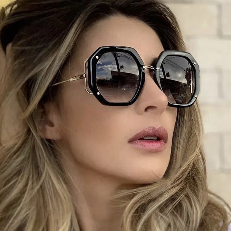 Damen stilvolle achtkantige Sonnenbrille mit UV-Schutz und elegantem Gestell Karnz