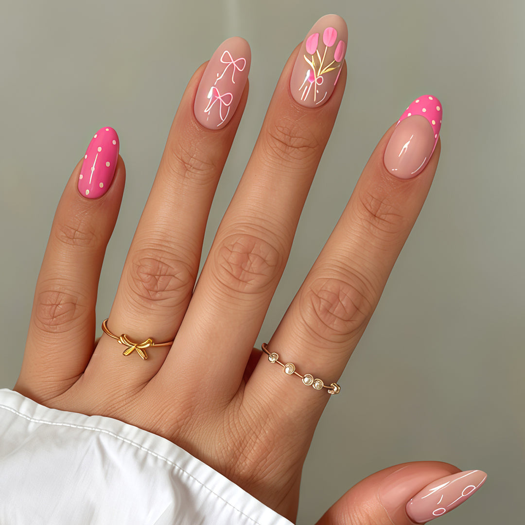 Künstlerisches Florales Nagelkunst Design Karnz